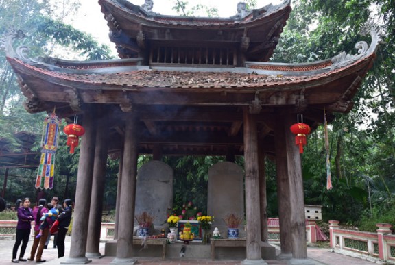 Bia chùa Bảo Ninh Sùng Phúc